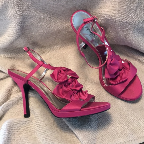 Jacqueline Farrar pink strappy heels with bows - Picture 2 of 9